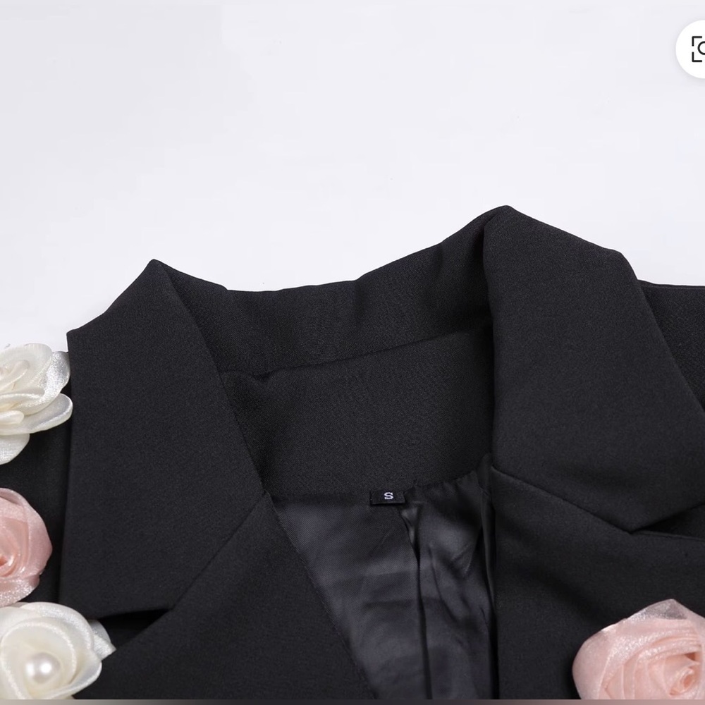 New Chic Black Floral Women's Blazer size S - Picture 3 of 11